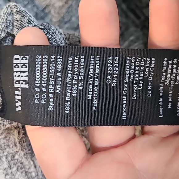 4/$20 Wilfred Free Top - Picture 7 of 7